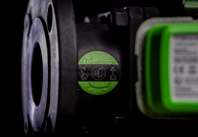NFC Tag on quarter-turn valve